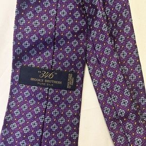 “346” Brooks Brothers Pure Silk tie